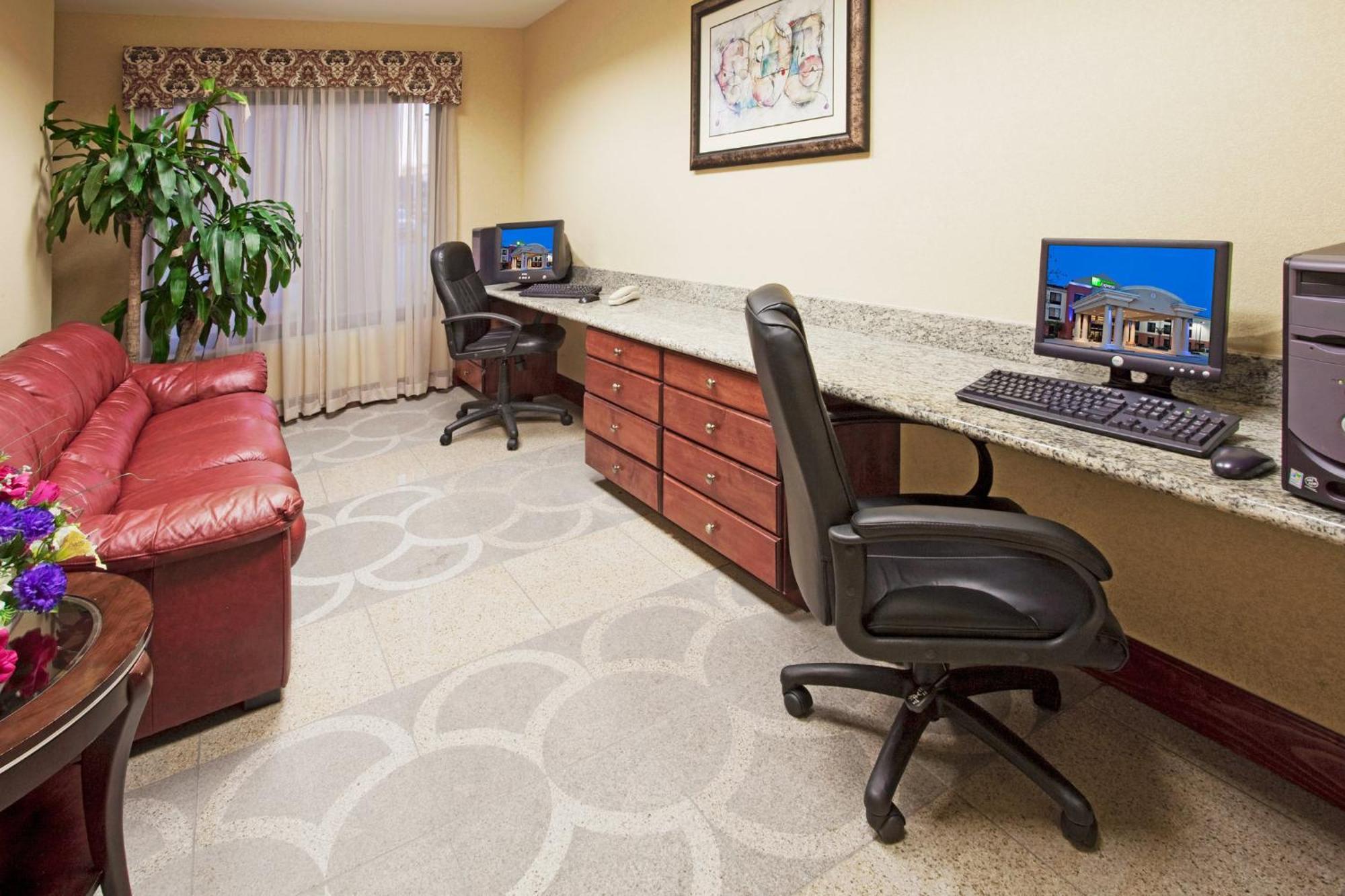 Holiday Inn Express & Suites Sebring By Ihg Exteriör bild